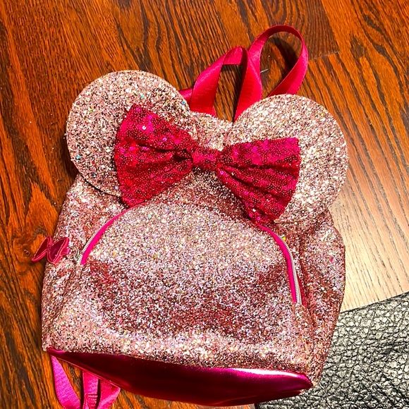 Disney Other - Minnie Mouse Glitter Backpack 🎀